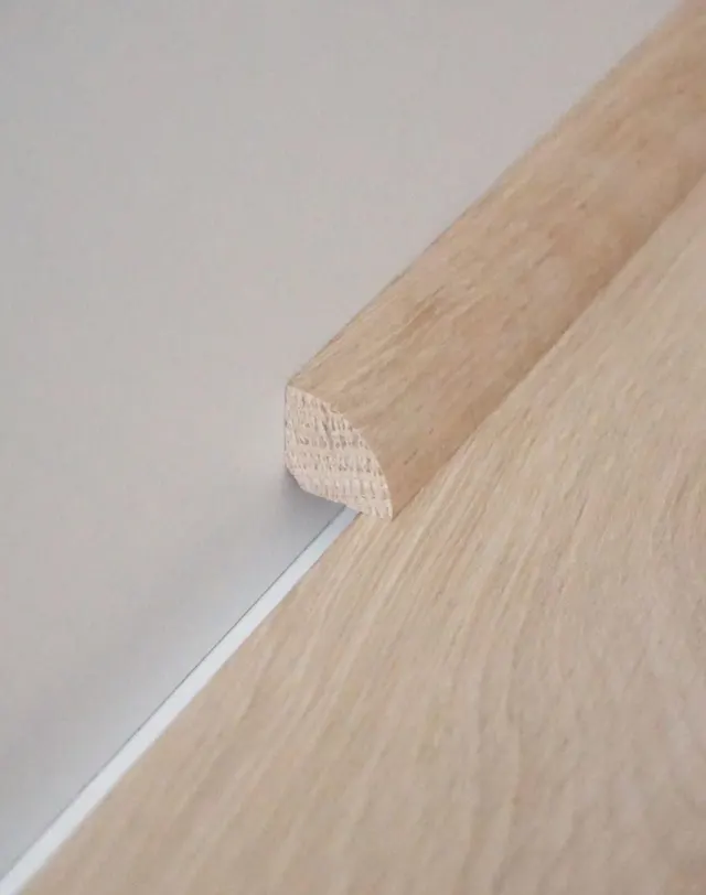 Solid Oak Quadrant Beading