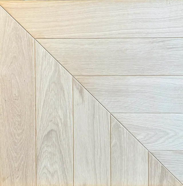 Unfinished Oak Chevron Parquet - Select