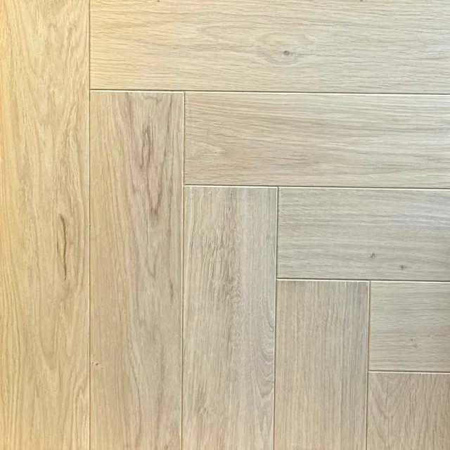 Unfinished Oak Herringbone Parquet - Rustic