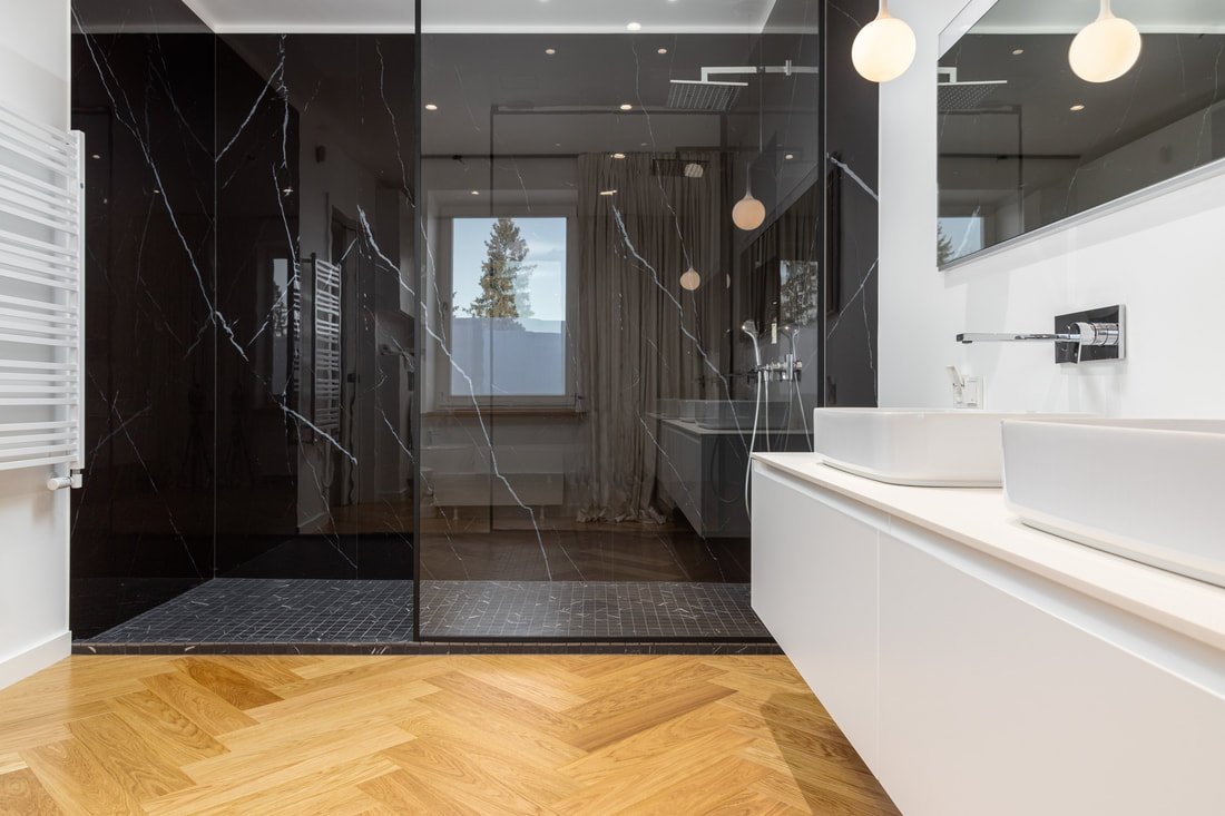 Engineered Oak Herringbone Parquet Flooring in Bathroom