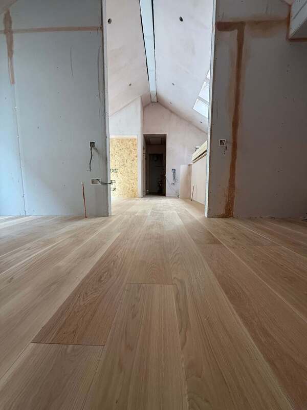 Select Grade Engineered oak wood flooring Newtown Edinburgh