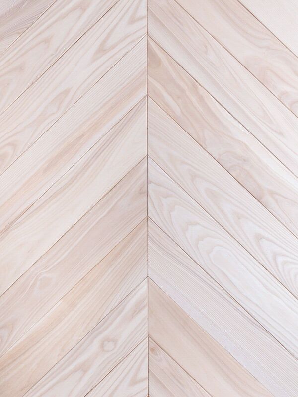 Ash Wood Flooring in Chevron Parquet Pattern