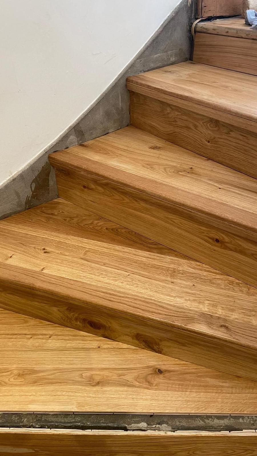 Wood for stair cladding 