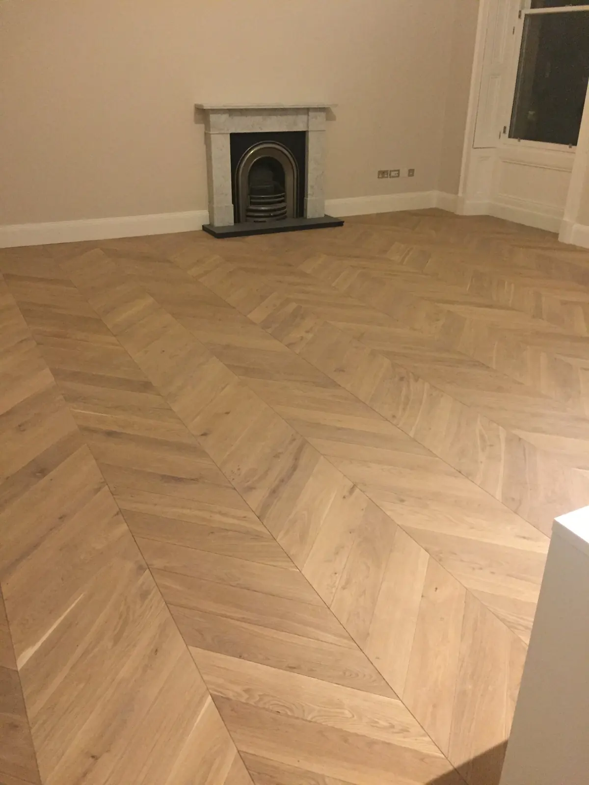 Close-up of natural grade Light Oak chevron blocks